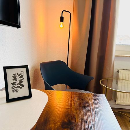 Zentral Gelegenes Und Stilvoll Moebliertes Apartment In Duisburg Nur 5 Minuten Vom Hbf Und City, Ideal Fuer Pendler Und Messebesucher Dış mekan fotoğraf