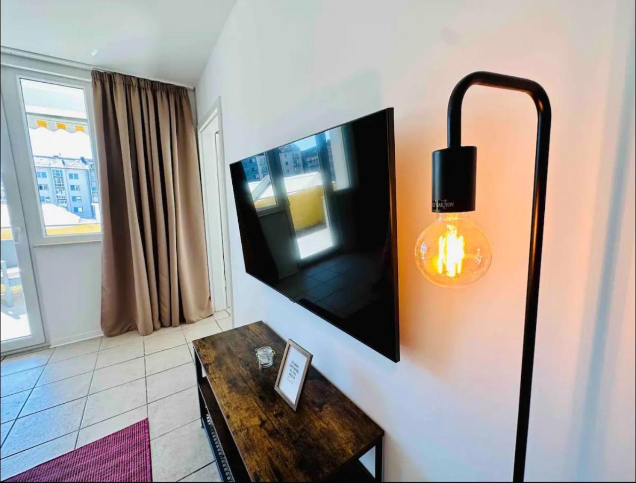 Zentral Gelegenes Und Stilvoll Moebliertes Apartment In Duisburg Nur 5 Minuten Vom Hbf Und City, Ideal Fuer Pendler Und Messebesucher Dış mekan fotoğraf