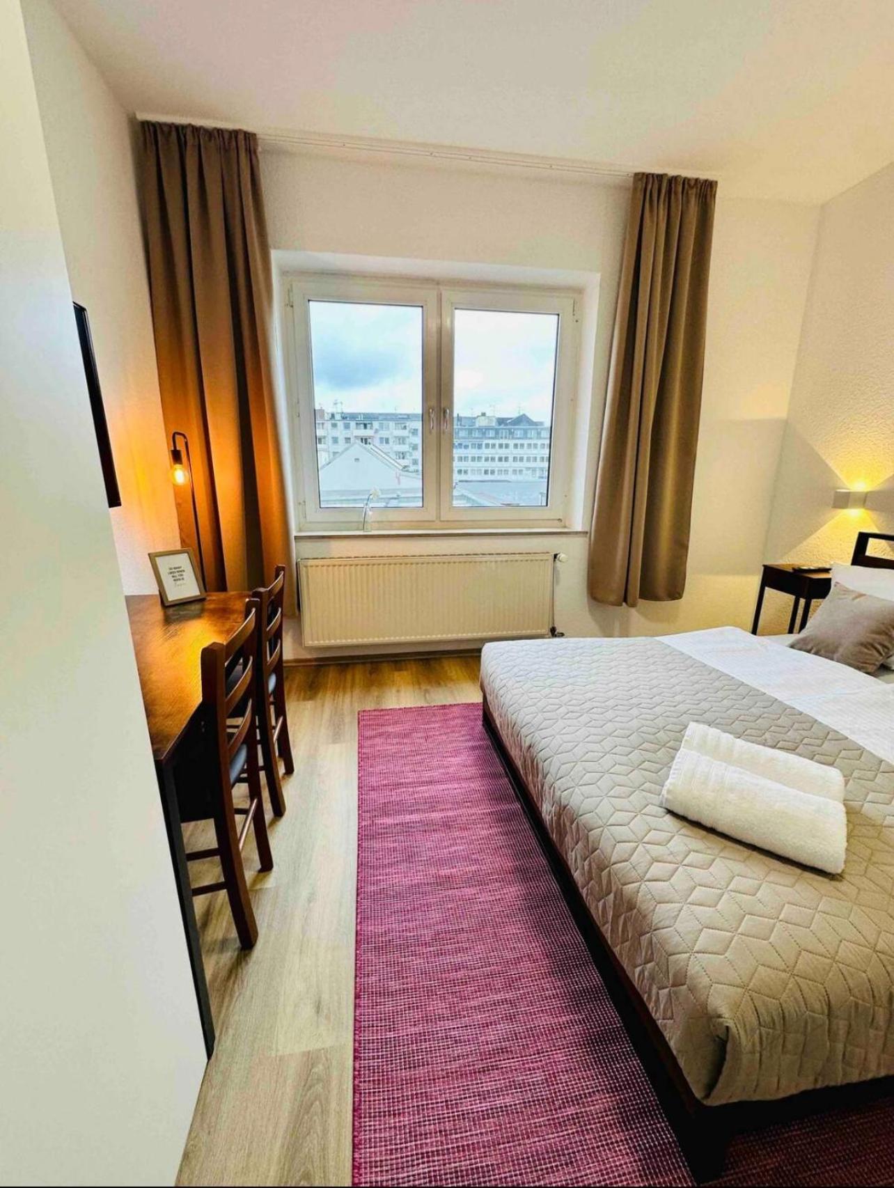 Zentral Gelegenes Und Stilvoll Moebliertes Apartment In Duisburg Nur 5 Minuten Vom Hbf Und City, Ideal Fuer Pendler Und Messebesucher Dış mekan fotoğraf